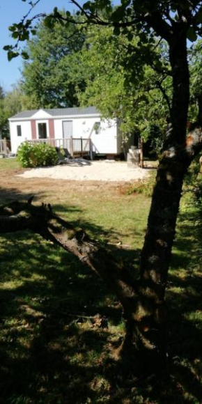 mobil-home à la campagne